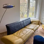 Fuer Familientreffen Mit Grossem Garten, Parkplaetzen * Erfurt