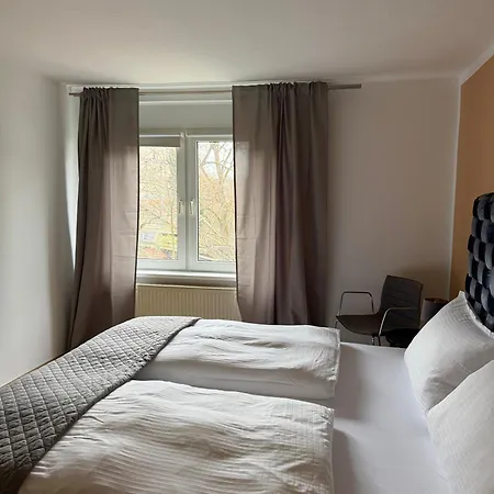 Fuer Familientreffen Mit Grossem Garten, Parkplaetzen Дом отдыха