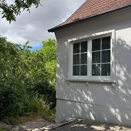 Fuer Familientreffen Mit Grossem Garten, 4 Schlafzimmer, 2 Baeder, Parkplaetze בית נופש ארפורט