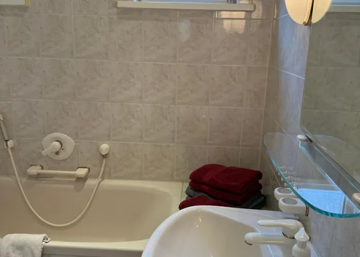 Fuer Familientreffen Mit Grossem Garten, Parkplaetzen Дом отдыха Эрфурт